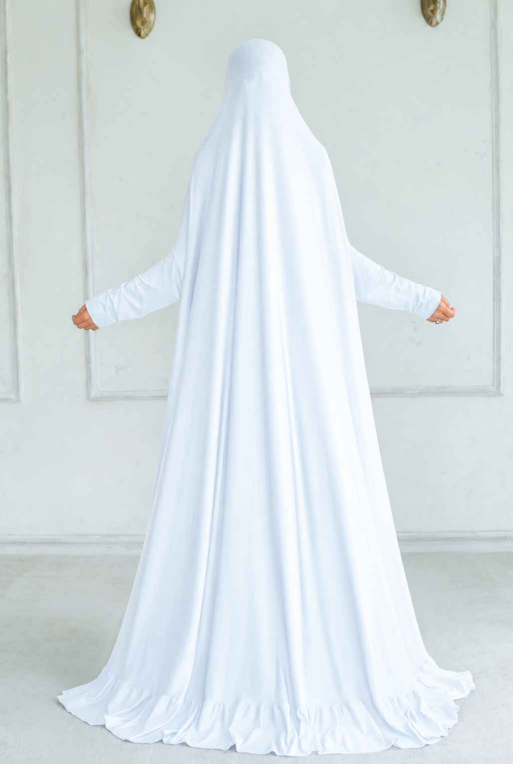 PRAYER DRESS IN WHITE